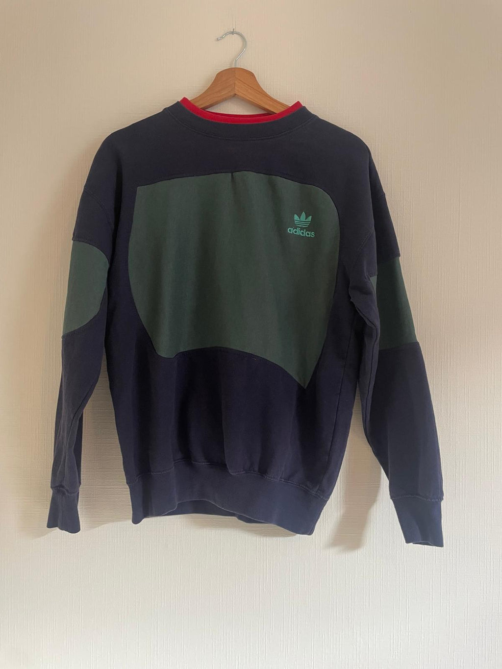 Brand remix - Adidas sweater S (donkerblauw/groen)