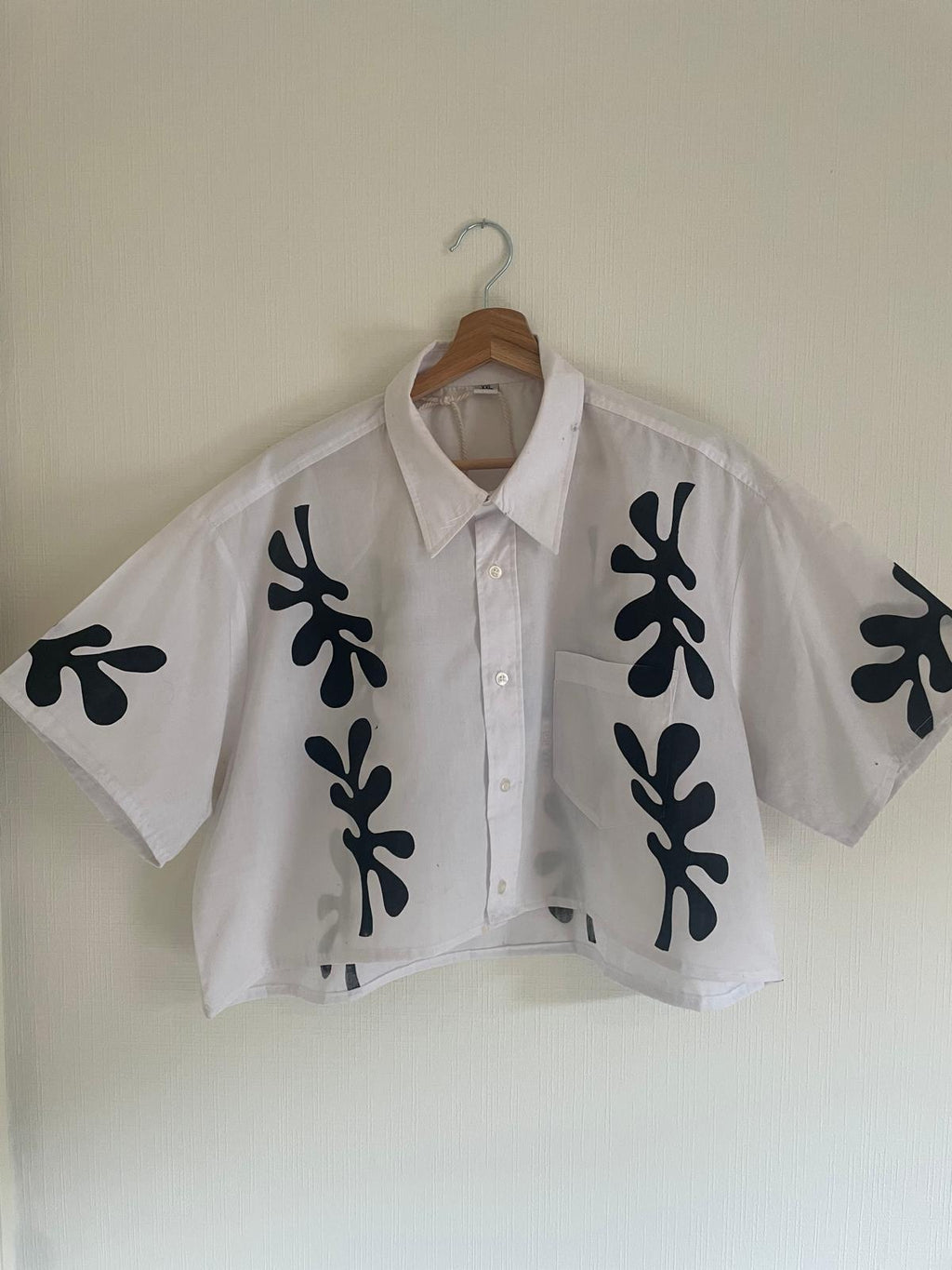 Leaf shirt