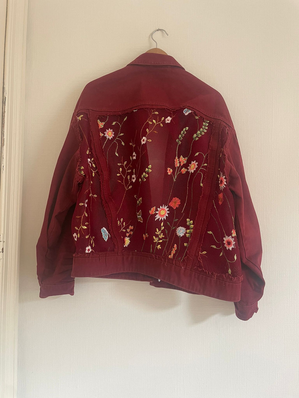Denim jas / geborduurde rug XL
