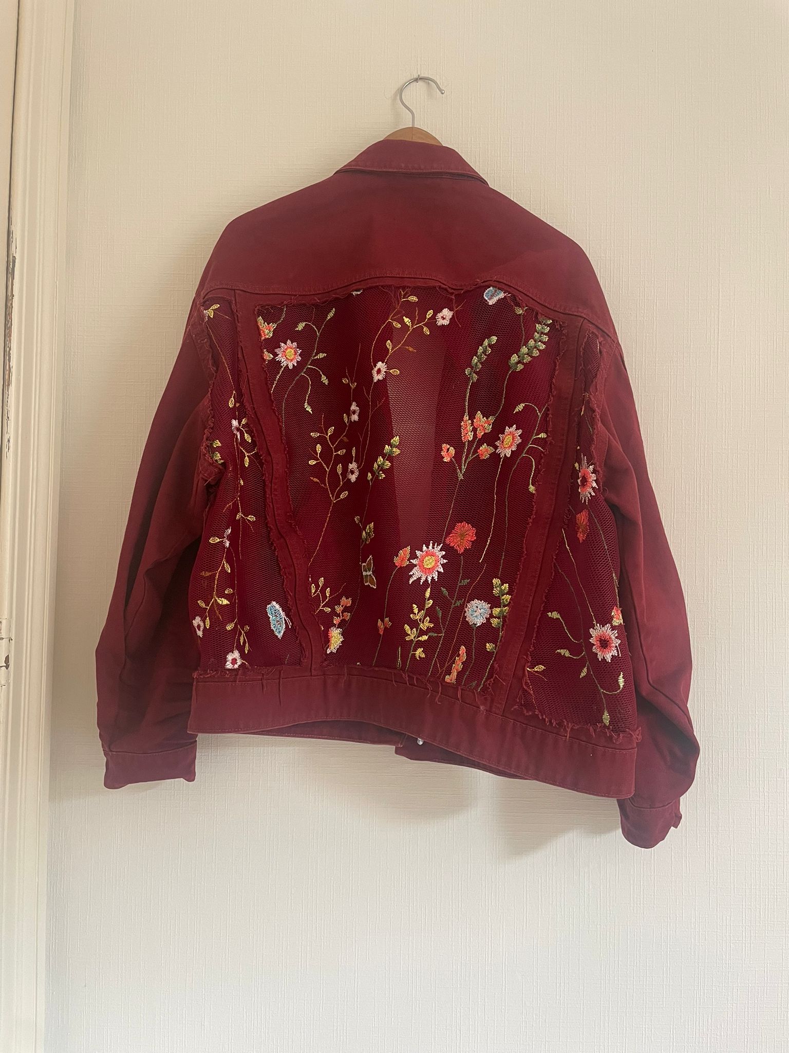 Denim jas / geborduurde rug XL