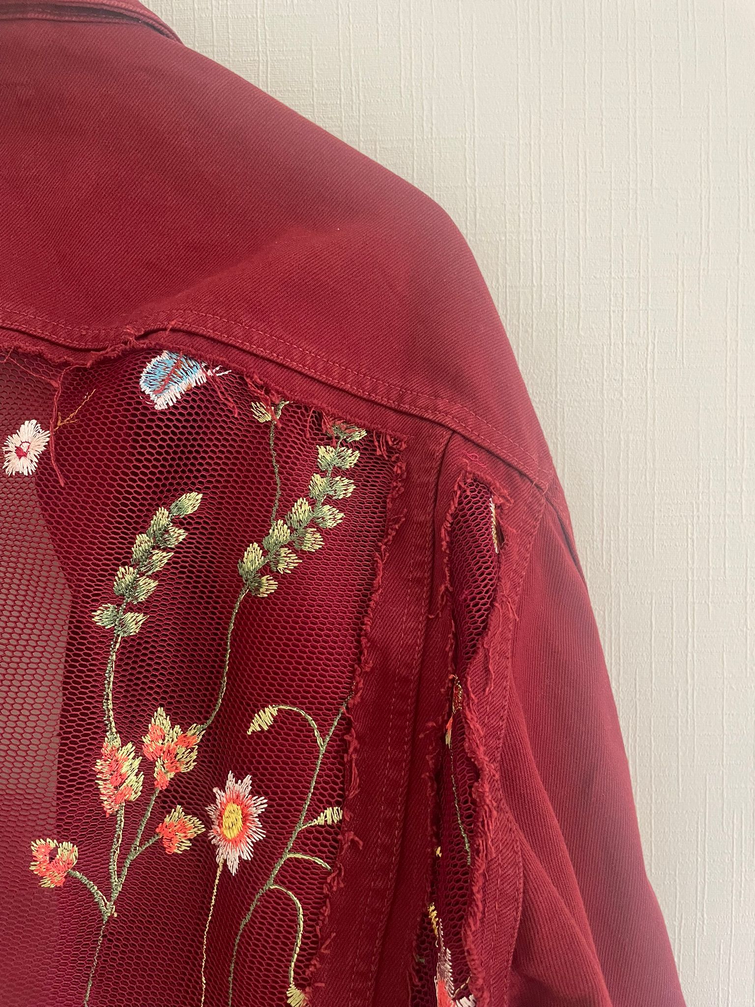 Denim jas / geborduurde rug XL