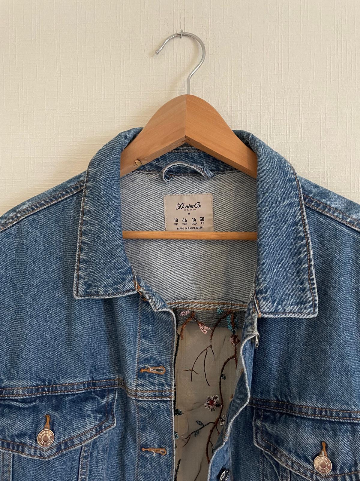 Denim jas / geborduurde rug XL