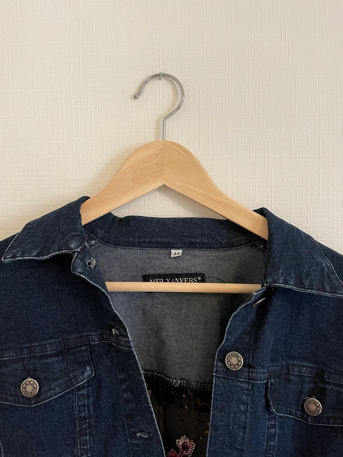 Denim jas / geborduurde rug L