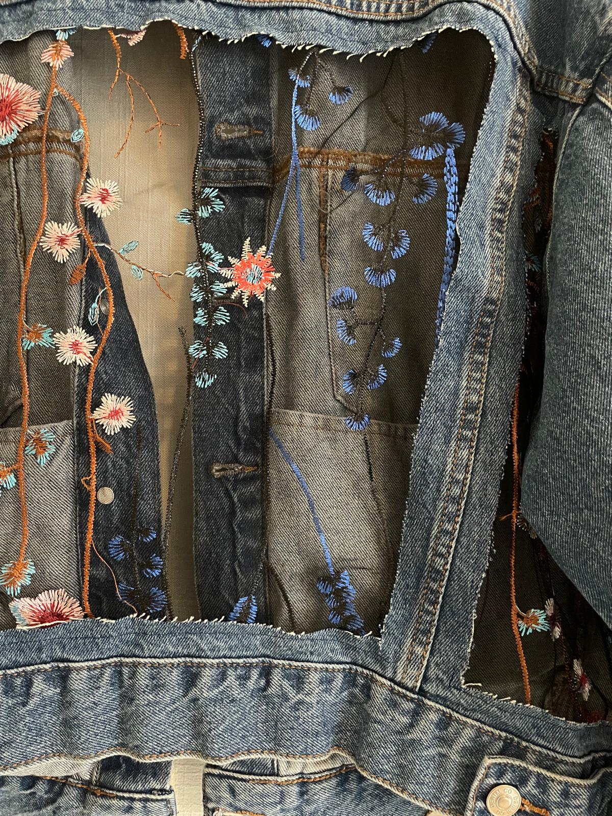 Denim jas / geborduurde rug XL