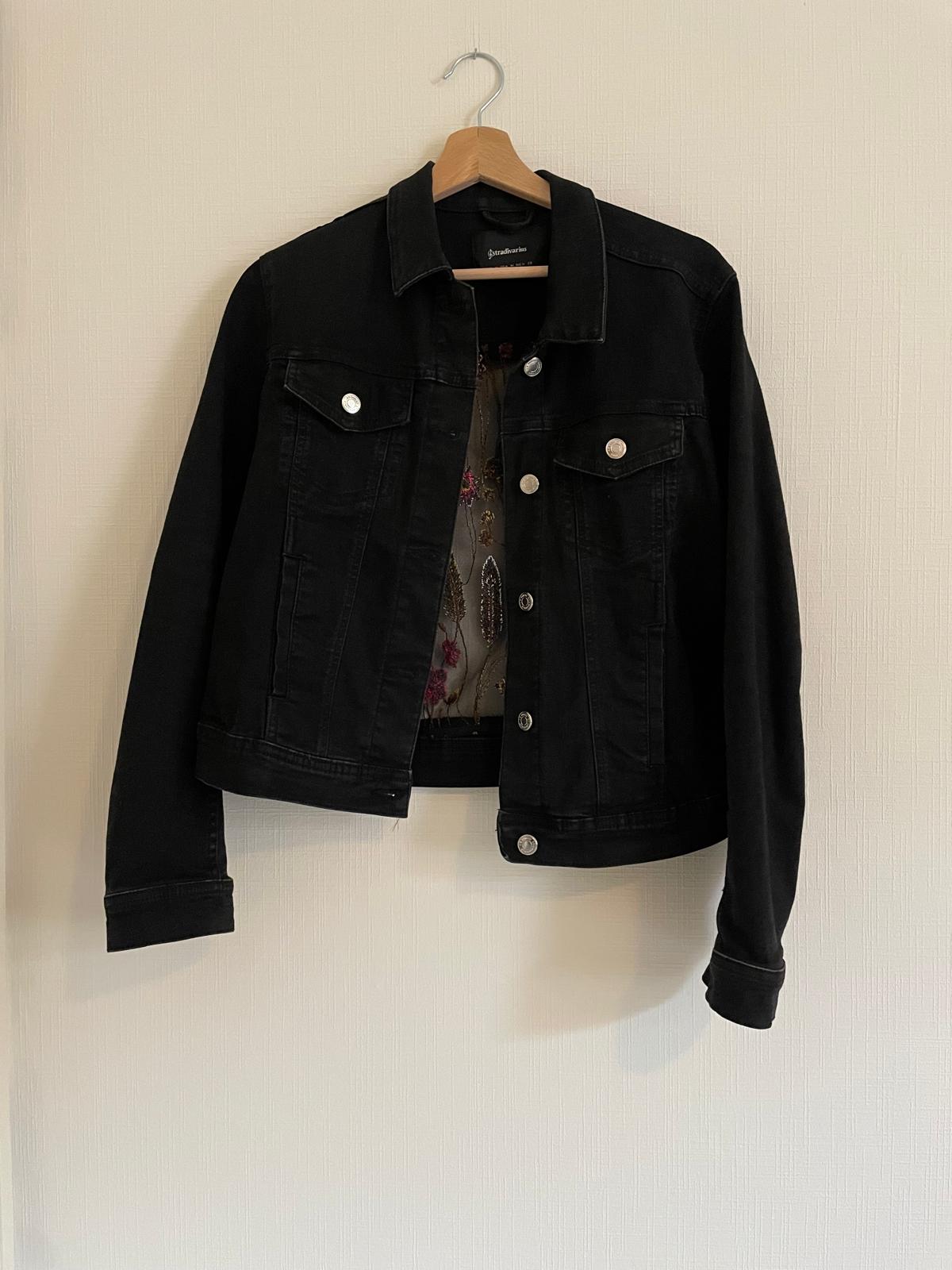 Denim jas / geborduurde rug M