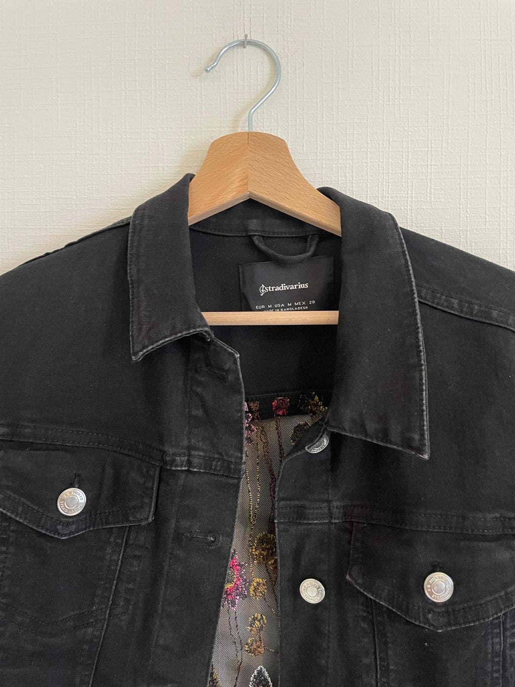Denim jas / geborduurde rug M